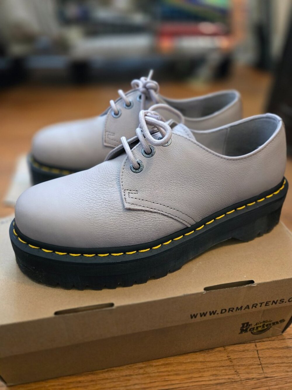 Dr. Martens Quad II Platform Derby Oxford Shoes Size 10 Ladies